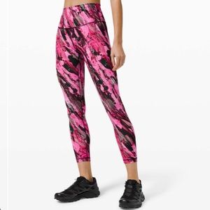 Lululemon Wunder Train High-Rise Tight 25" in Incentive Refresh Multi